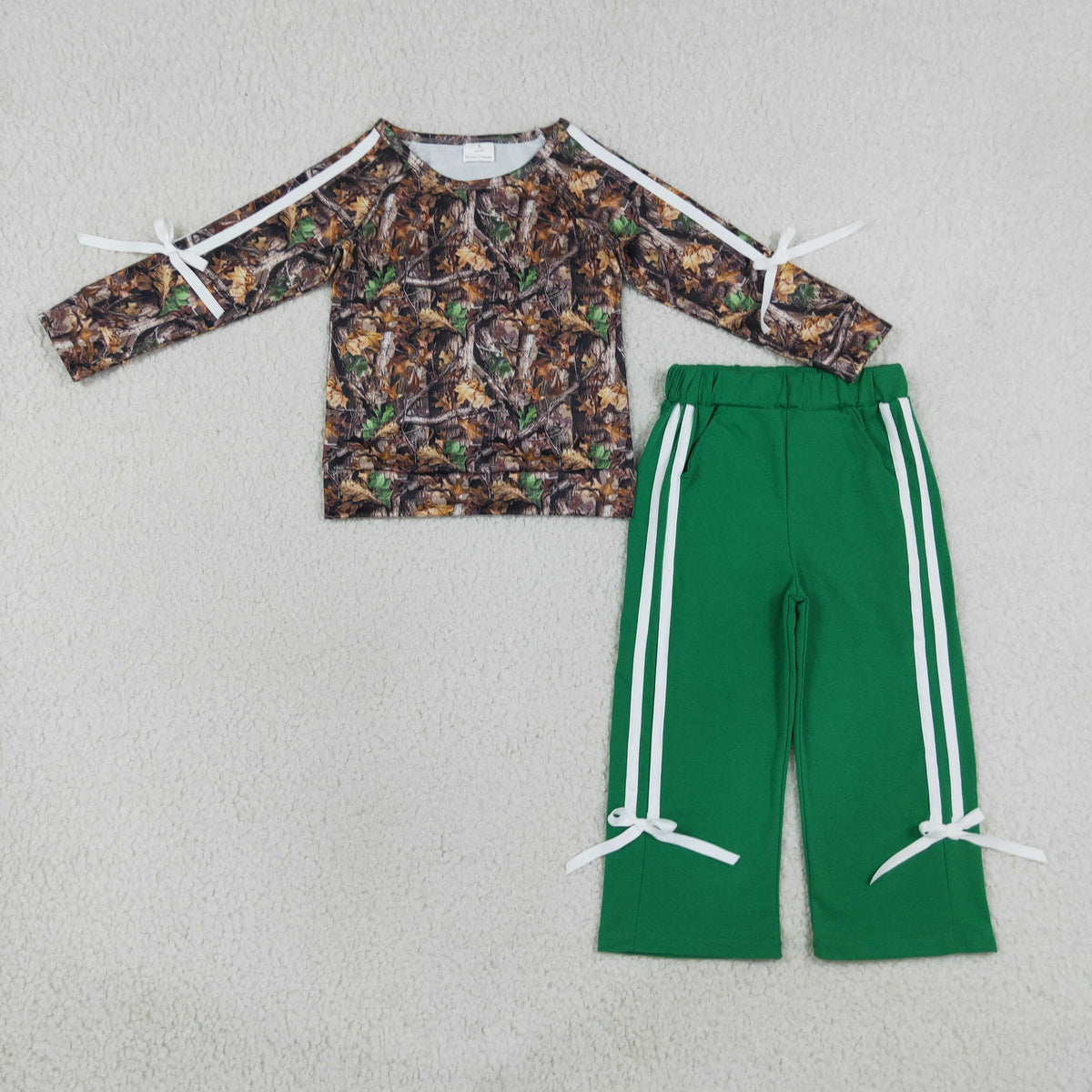 GLP3358 Baby Girls Leaves Camo Top Bows Pockets Flare Pant Fall Clothes Set