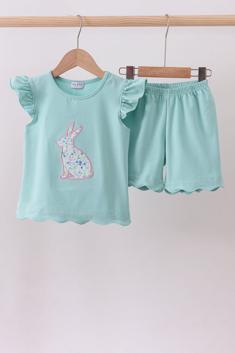Green bunny applique shorts set