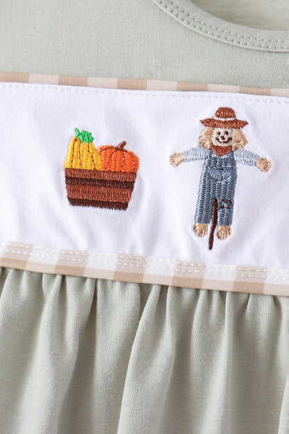 Green Scarecrow Embroidery Ruffle Pants Set