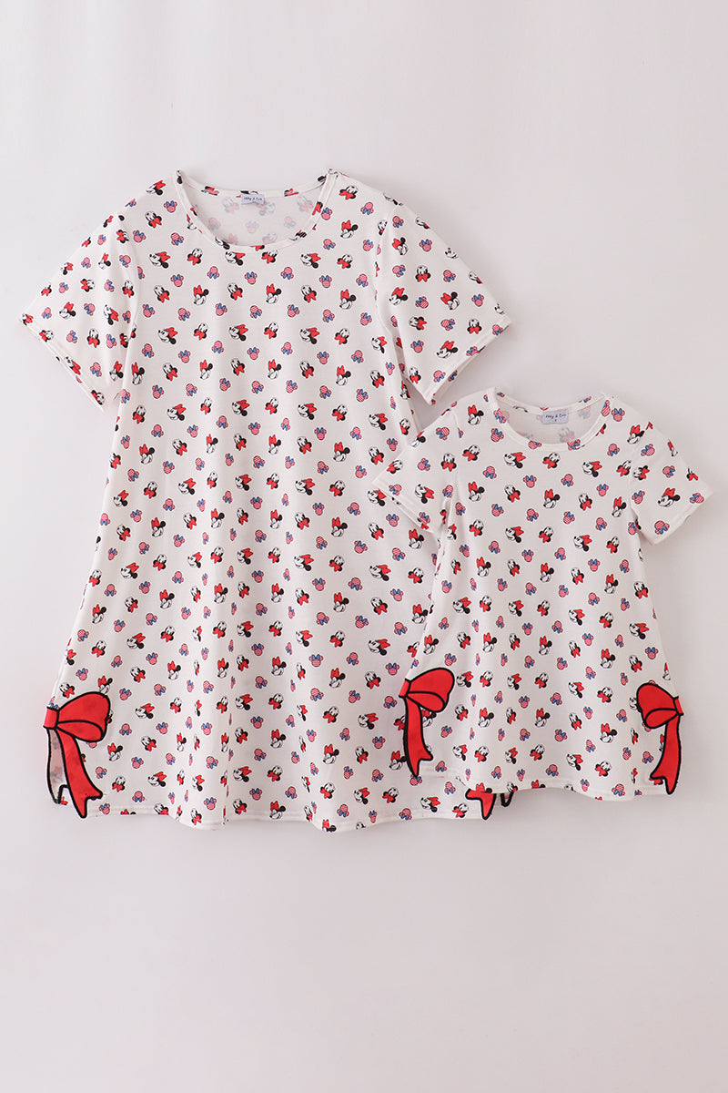 Character print bow applique mom&me dress