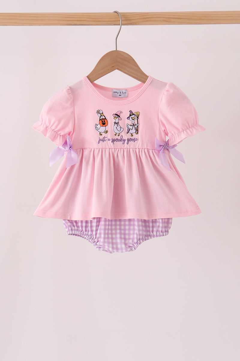 Pink goose embroidery bubble