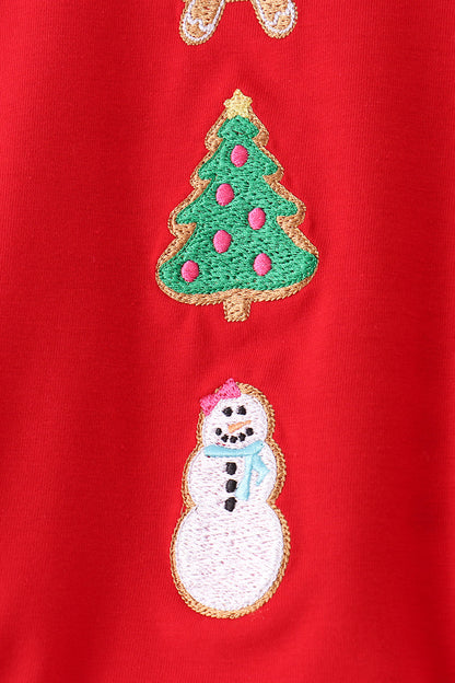 Red Gingerbread Tree Embroidery Bubble Set