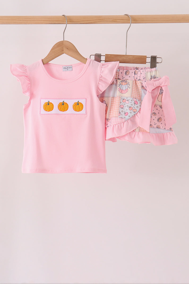 Pink pumpkin ruffle skorts set