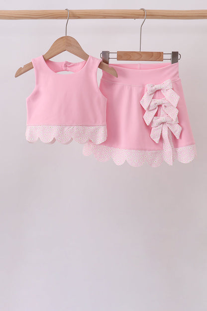 Pink scalloped active skorts set