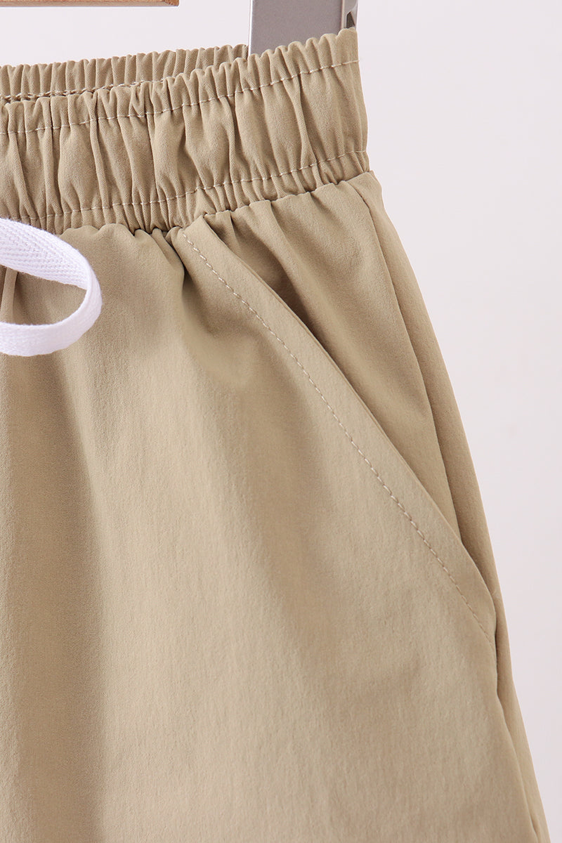 Khaki pocket performance shorts