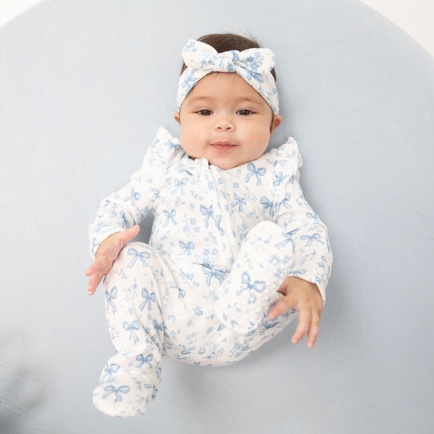 Blue Bows and Flowers - 2 Way Ruffle Sleeve Zipper Footie