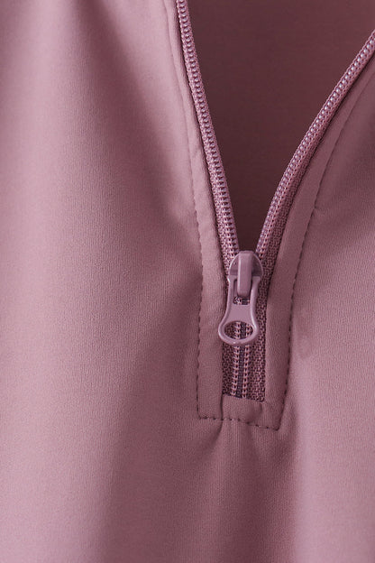 Dusty plum scallped zipper active set