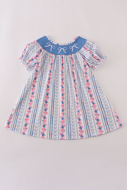 Blue bow embroidery dress
