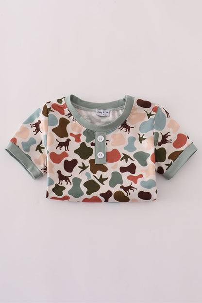 Green hunting print shorts set