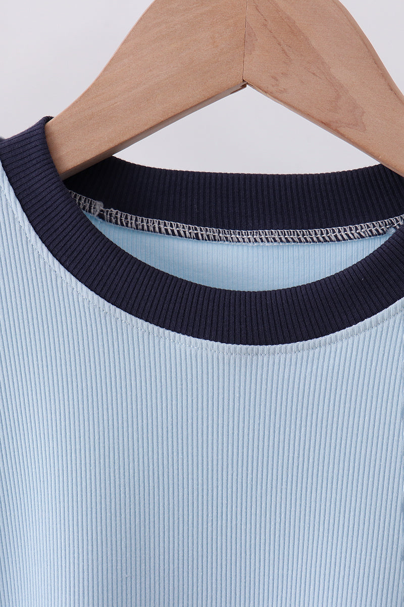 Blue character embroidery stripe shorts set