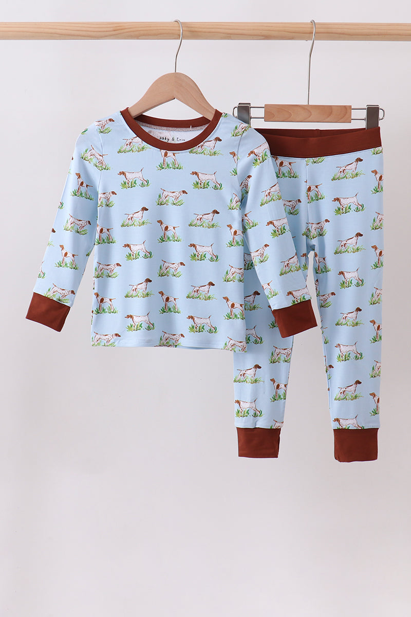 Blue puppy hunting bamboo pajama set