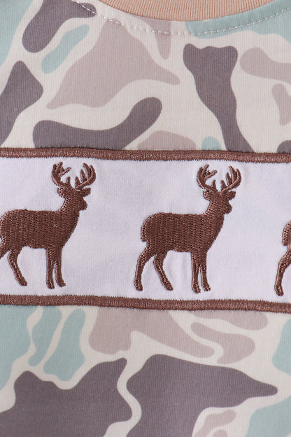 Hunting Deer Embroidery Bubble