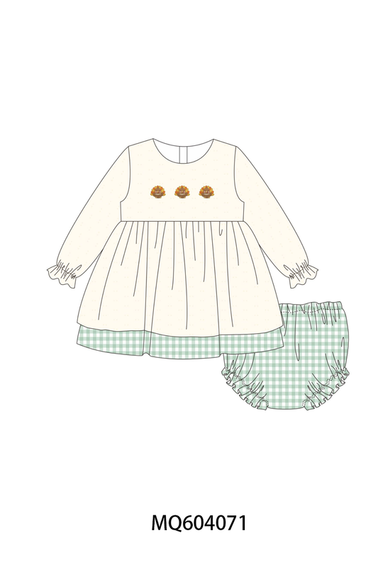 Beige turkey embroidery bloomer set